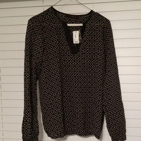 The Limited Tops - The limited patterned blouse- navy and white size small. Brand new with tags